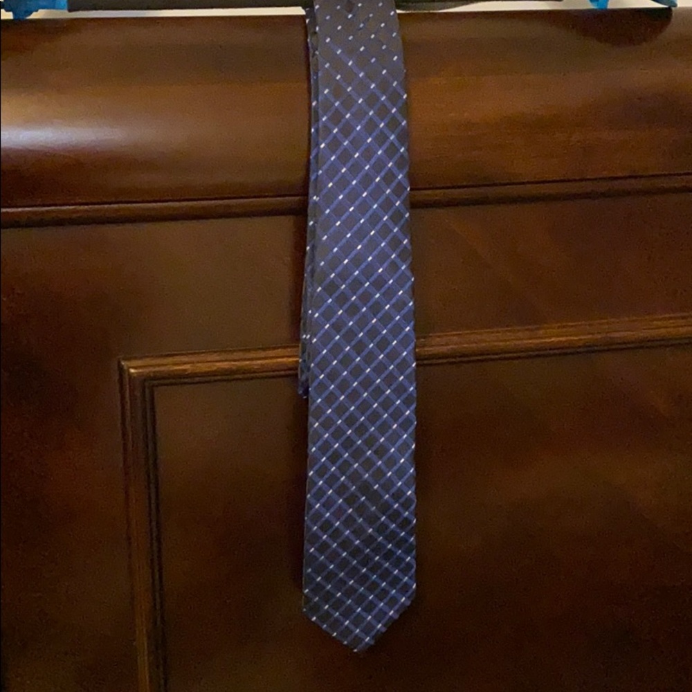 Men's tie